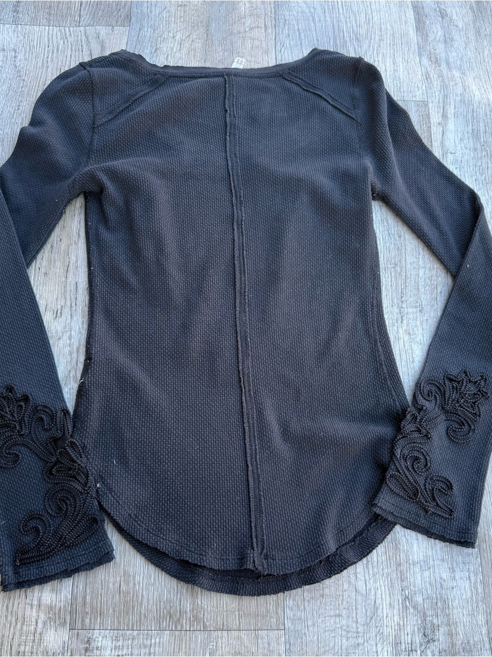Free People We The Free Thermal Lace Cuffs Long Sleeve Black Top Size Medium - Picture 5 of 6